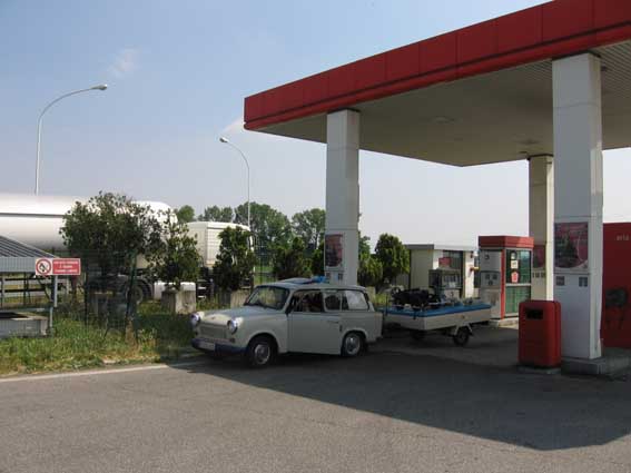 Trabi in der Po- Ebene